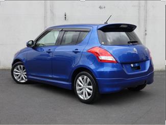 2015 Suzuki Swift - Thumbnail