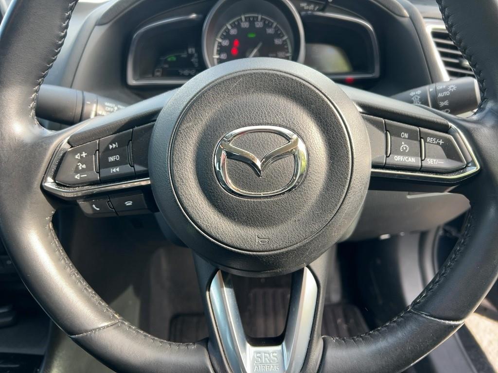 2018 Mazda AXELA