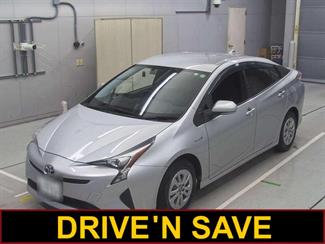 2018 Toyota Prius - Thumbnail