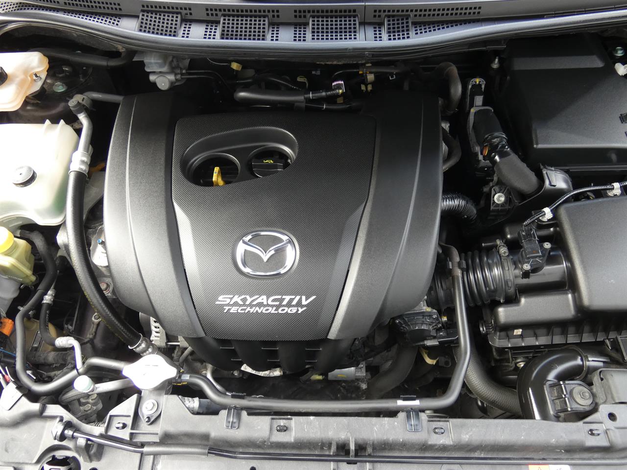 2014 Mazda PREMACY 20S