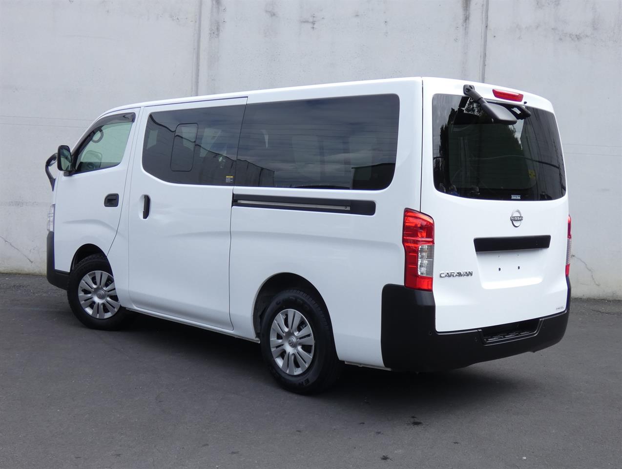 2022 Nissan NV350