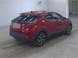 2017 Toyota C-HR - Thumbnail