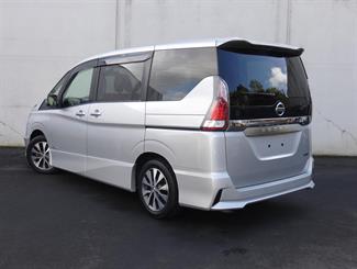 2017 Nissan SERENA - Thumbnail